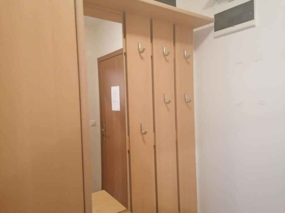 Spacious Fully Furnished Studio In Kavarna Apart Hotel Eksteriør bilde