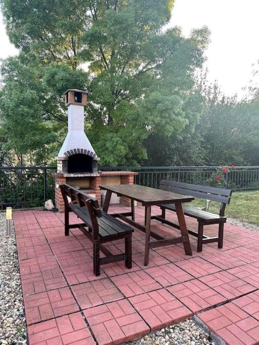 Spacious Fully Furnished Studio In Kavarna Apart Hotel Eksteriør bilde