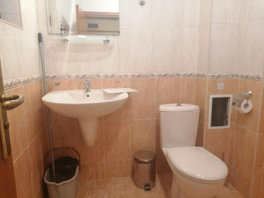Spacious Fully Furnished Studio In Kavarna Apart Hotel Eksteriør bilde